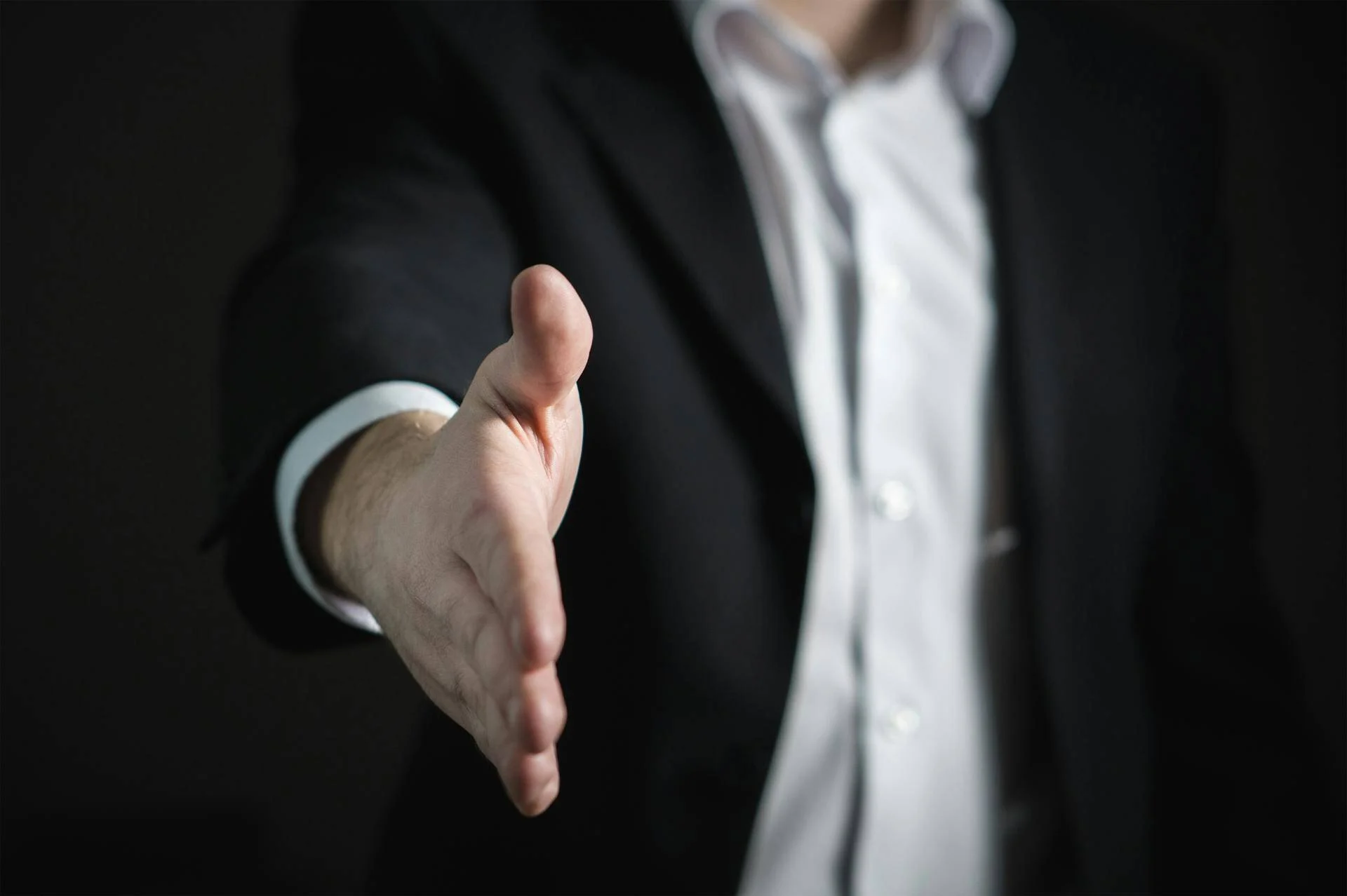 The 7 Highest-Paying Sales Jobs in 2025 — You Might Earn More Than a Doctor