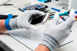 Checklist for buying refurbished tech safely